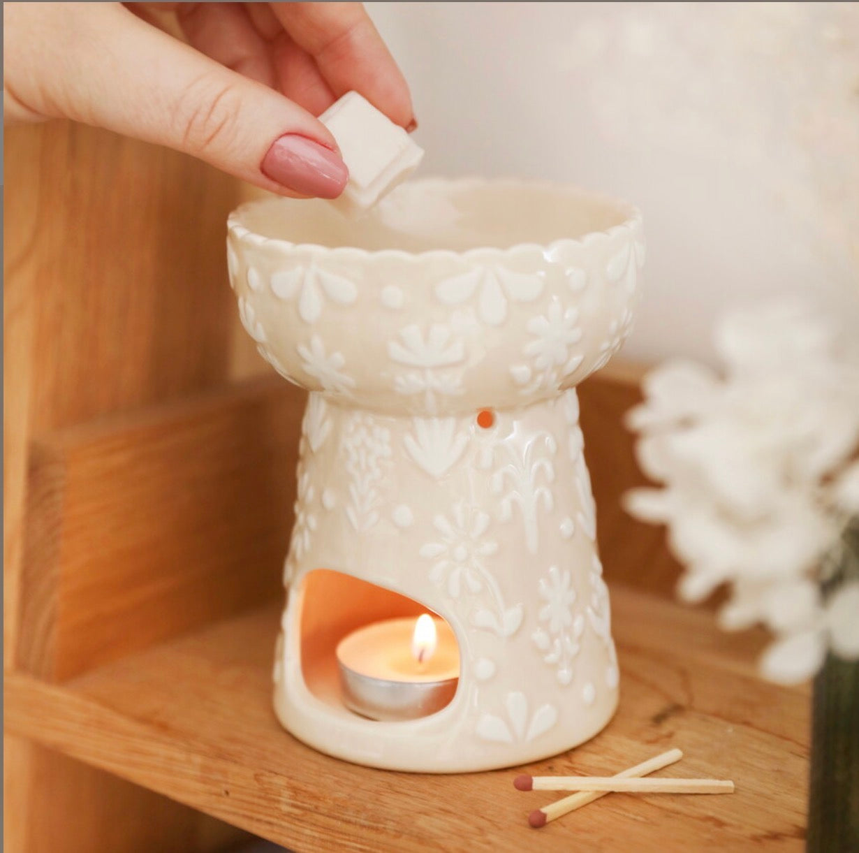Pink Ceramic Floral Scalloped Edge Wax Burner